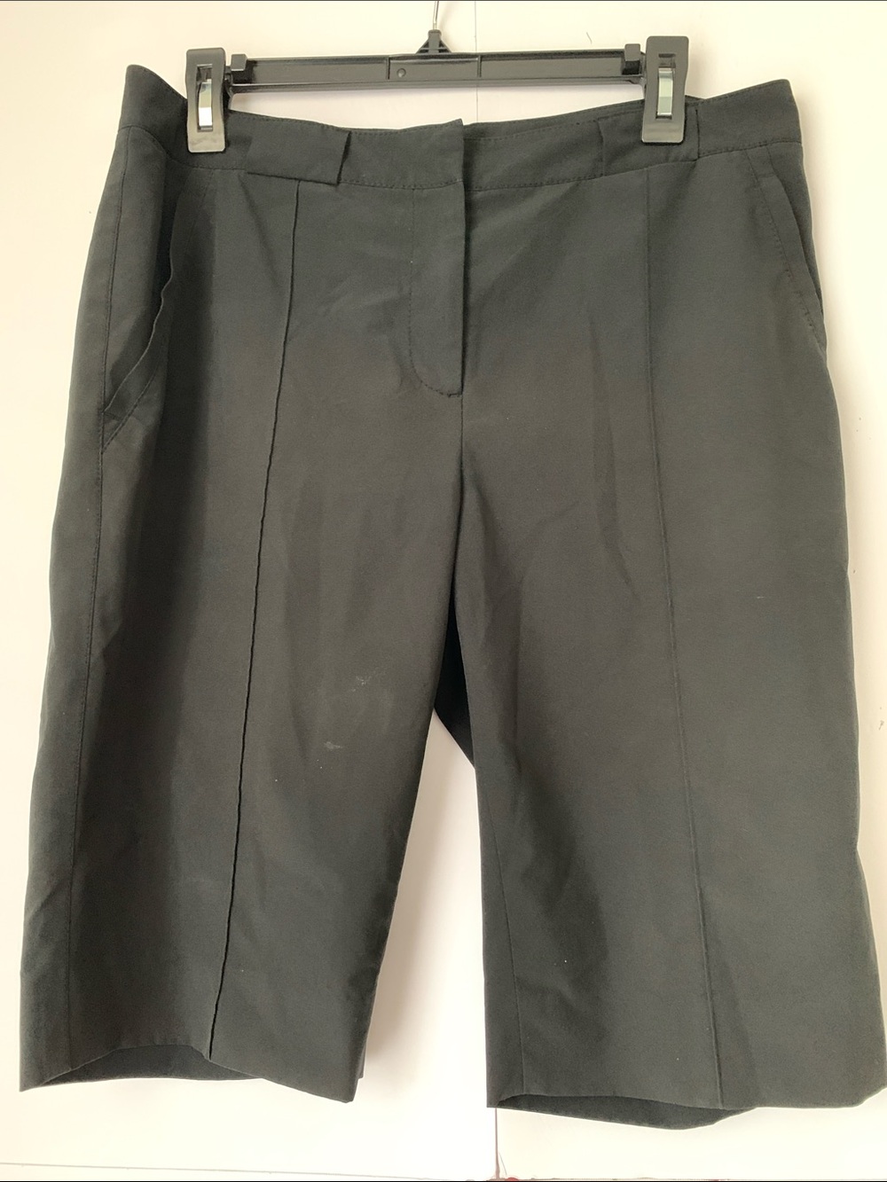Cutter & Buck Black Shorts with Branded Waist Label Size 8